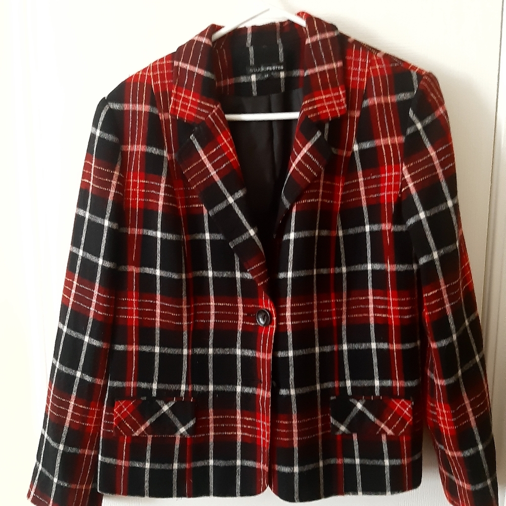 Stylish Red and Black Plaid Women's Jacket